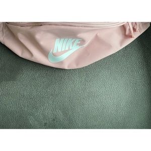 Nike waist/running bag